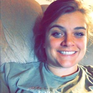 Meet your Posher, Elisa